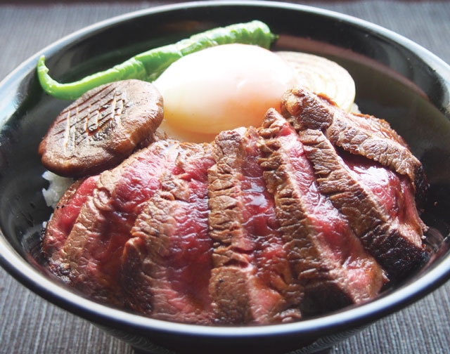 牛ステーキ丼